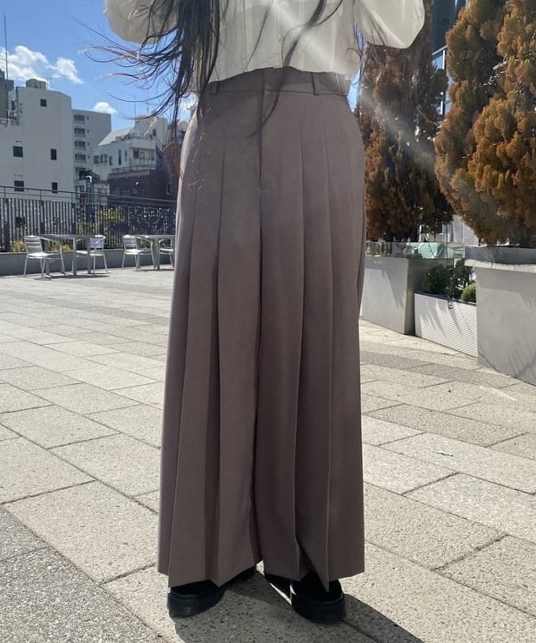ayaさんの「BEAMS WOMEN｜RBS / カットオフ クロップド シャツ」を使ったコーディネート