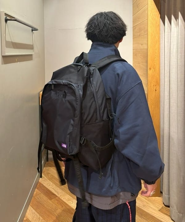 三宅 康平さんの「BEAMS WOMEN｜【別注】Champion / ジップ ジャケット」を使ったコーディネート