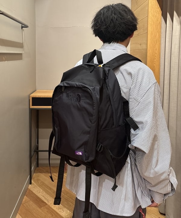 三宅 康平さんの「BEAMS WOMEN｜バルーン イージー パンツ」を使ったコーディネート