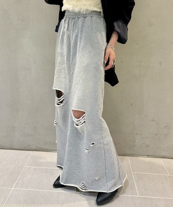 ヒカリさんの「BEAMS WOMEN｜◎ﾀﾞﾒｰｼﾞｽｳｪｯﾄSK」を使ったコーディネート