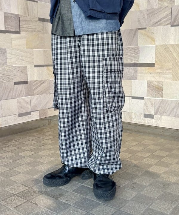 アキヤマさんの「REMI RELIEF × BEAMS PLUS / 別注 ミリタリー シャツ ジャケット」を使ったコーディネート