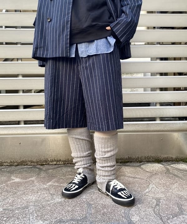 オカモト ミサキさんの「BEAMS WOMEN｜【別注】BUZZ RICKSON'S / シャンブレー ロングスリーブ シャツ」を使ったコーディネート