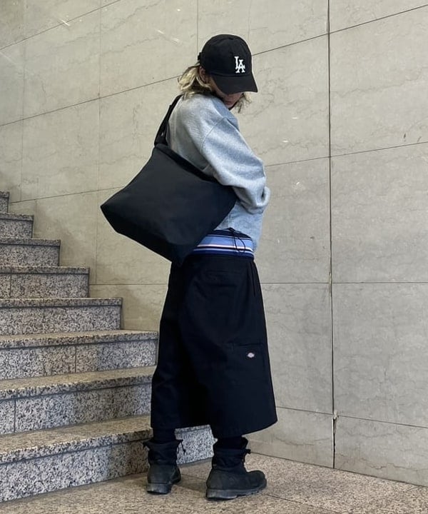 菊田 悠さんの「BEAMS WOMEN｜【別注】Champion / ジップ ジャケット」を使ったコーディネート