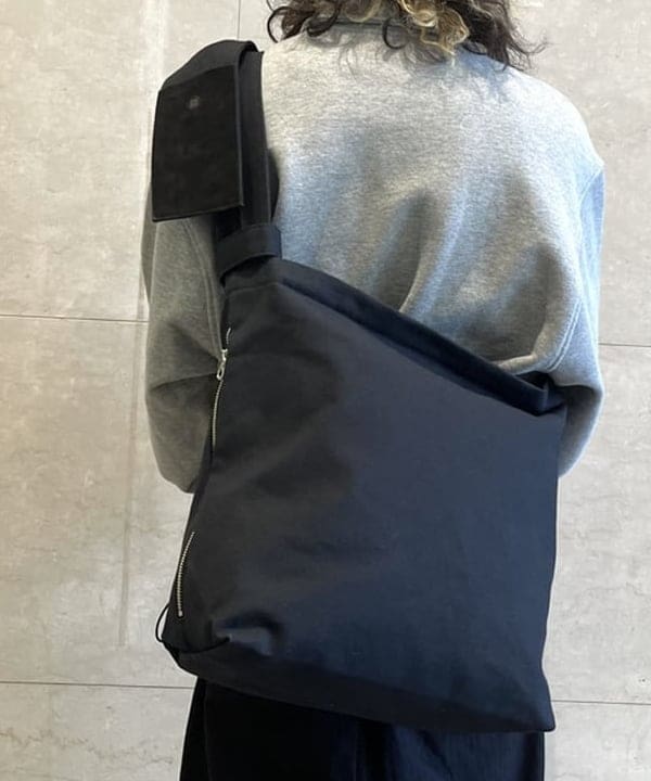 菊田 悠さんの「BEAMS WOMEN｜【別注】Champion / ジップ ジャケット」を使ったコーディネート