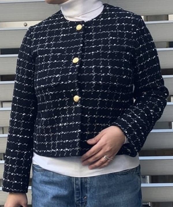 藤井 裕実子さんの「BEAMS WOMEN｜ツイード ノーカラー ジャケット」を使ったコーディネート