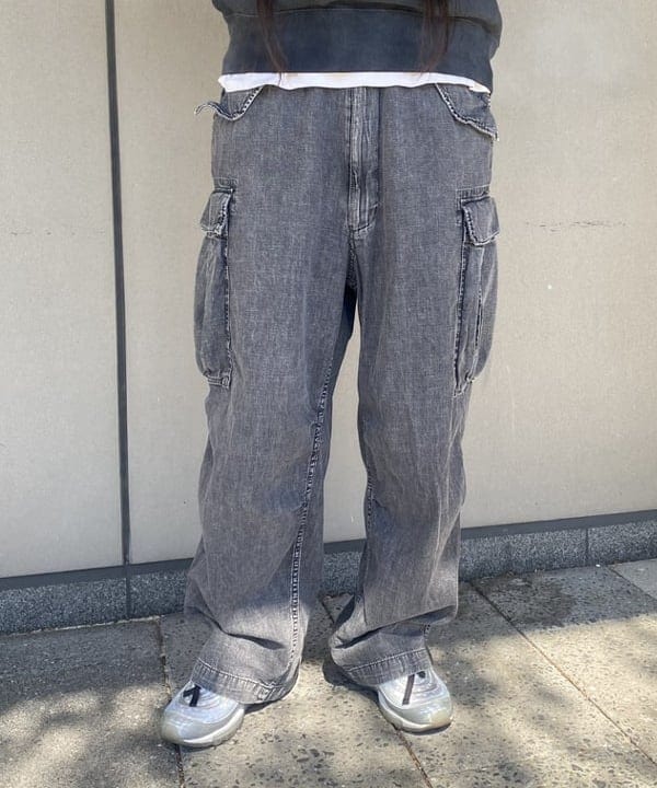 ayaさんの「BEAMS WOMEN｜ビッグ 6ポケット デニム カーゴパンツ」を使ったコーディネート