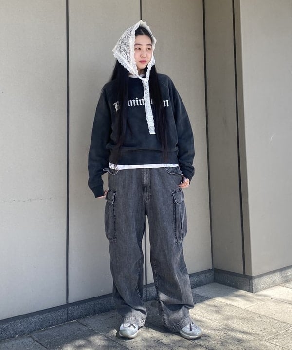 ayaさんの「BEAMS WOMEN｜ビッグ 6ポケット デニム カーゴパンツ」を使ったコーディネート