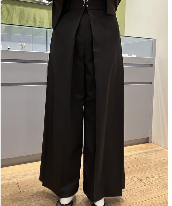 山本 里南さんの「BEAMS WOMEN｜」を使ったコーディネート