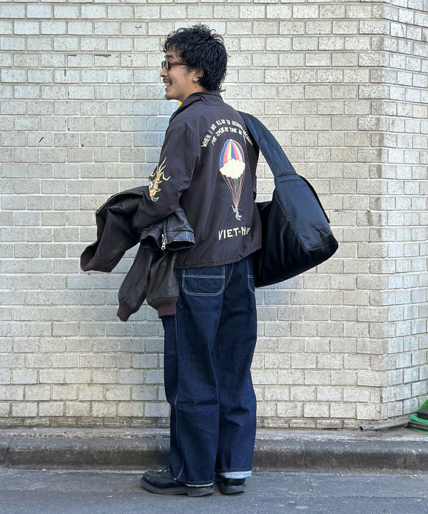 中川 裕希さんの「BEAMS WOMEN｜ユーズド加工 レザー ショートブルゾン」を使ったコーディネート