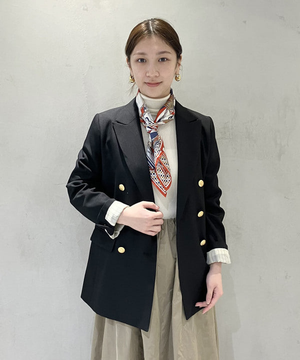 坂本 涼花さんの「BEAMS WOMEN｜ドライギャバジン ６ボタン ダブルジャケット」を使ったコーディネート