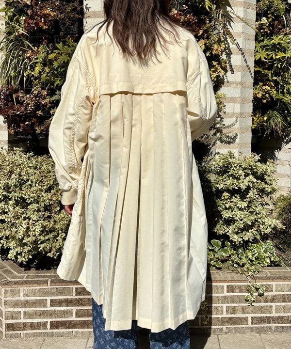 はやしあかねさんの「BEAMS WOMEN｜ジャカード デニム パンツ」を使ったコーディネート