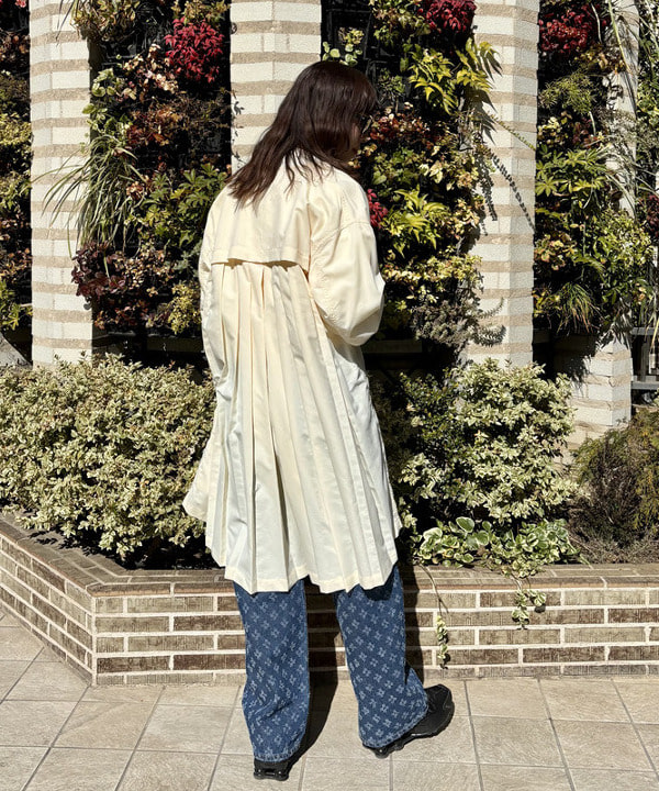 はやしあかねさんの「BEAMS WOMEN｜ジャカード デニム パンツ」を使ったコーディネート