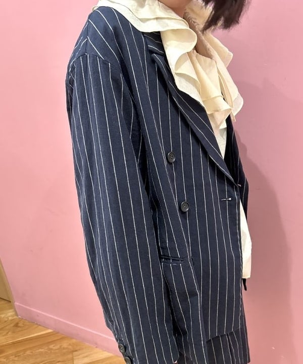 リズさんの「BEAMS WOMEN｜ラッフル ダブルカラー ブラウス」を使ったコーディネート