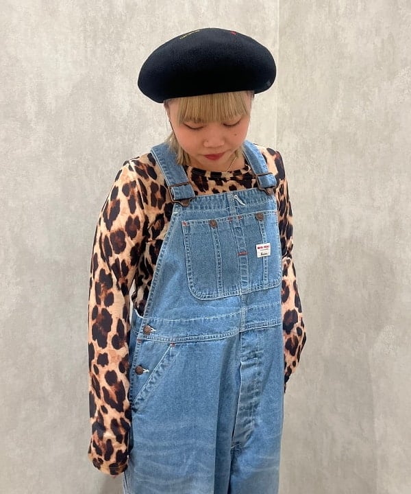あゆさんの「BEAMS WOMEN｜マルチ ロゴ 刺繍 ベレー帽」を使ったコーディネート