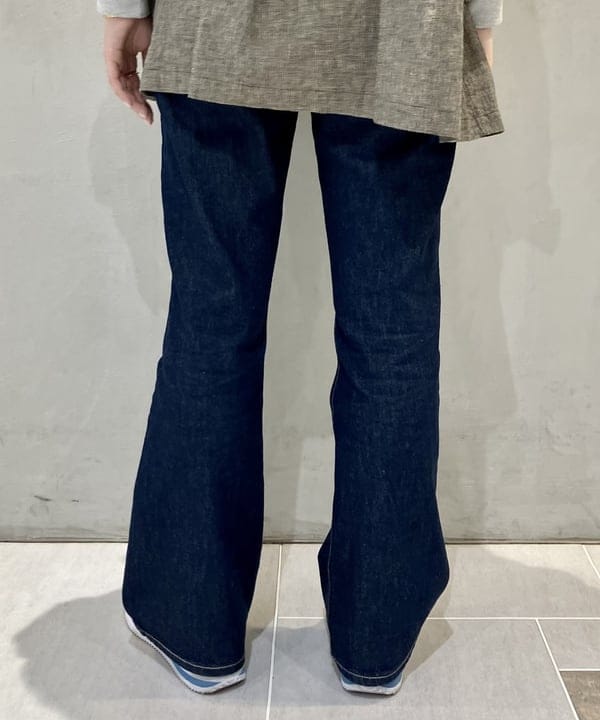 小原 もこさんの「BEAMS WOMEN｜ストライプ チェック ビッグ ジャケット」を使ったコーディネート