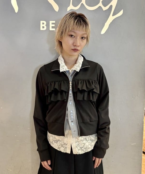 シミズ ネネさんの「BEAMS WOMEN｜【別注】FRED PERRY / Pleated Shorts」を使ったコーディネート