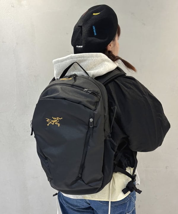 kawaiさんの「BEAMS WOMEN｜コットン ローン クレイジー ボタンダウン ロングスリーブ」を使ったコーディネート