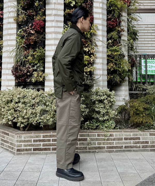 配島 孝明さんの「BEAMS WOMEN｜【別注】Barbour / BEDALE New Barbour Tech Classic Fit」を使ったコーディネート