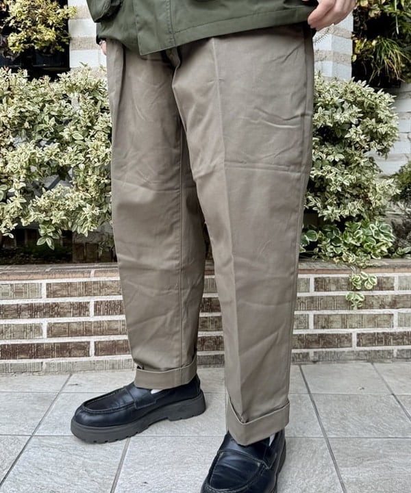 配島 孝明さんの「BEAMS WOMEN｜【別注】Barbour / BEDALE New Barbour Tech Classic Fit」を使ったコーディネート