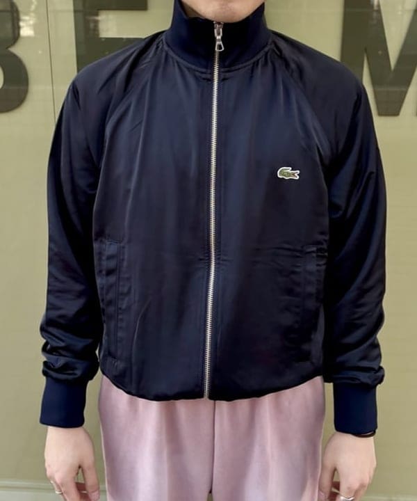 秋元 亮汰さんの「【別注】LACOSTE / サテンジャケット」を使ったコーディネート