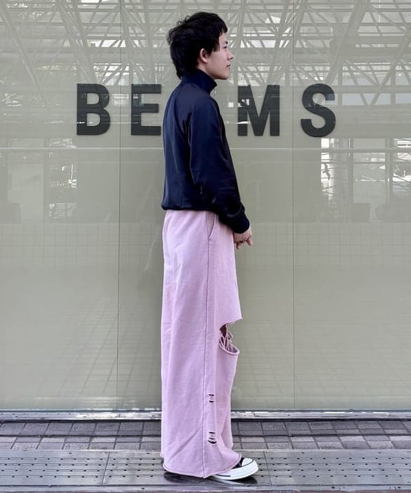 秋元 亮汰さんの「【別注】LACOSTE / サテンジャケット」を使ったコーディネート