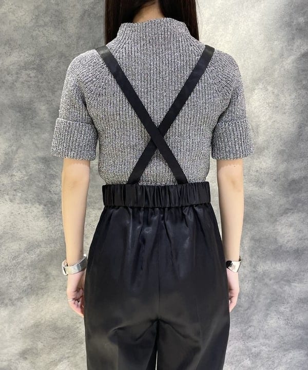 高木 菜央さんの「BEAMS WOMEN｜Demi-Luxe BEAMS / ウエーブ ワイド バングル」を使ったコーディネート