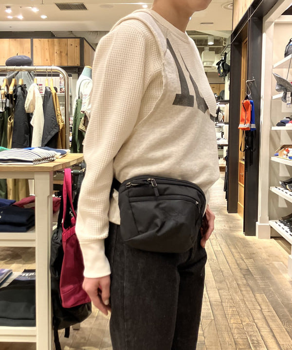 葵さんの「BEAMS WOMEN｜フレア デニム パンツ」を使ったコーディネート