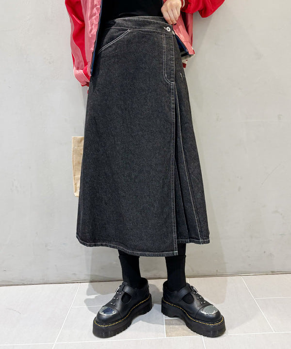 りかちょび/岸本梨佳さんの「BEAMS WOMEN｜ラップ プリーツ スカート」を使ったコーディネート