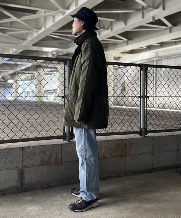 ザキサンさんの「BEAMS WOMEN｜【別注】Barbour / BEDALE New Barbour Tech Classic Fit」を使ったコーディネート