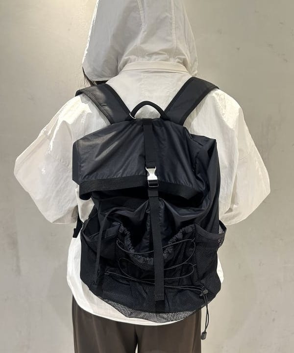 桃羽さんの「BEAMS WOMEN｜AK+1 / ミニリップストップ フード ブルゾン」を使ったコーディネート