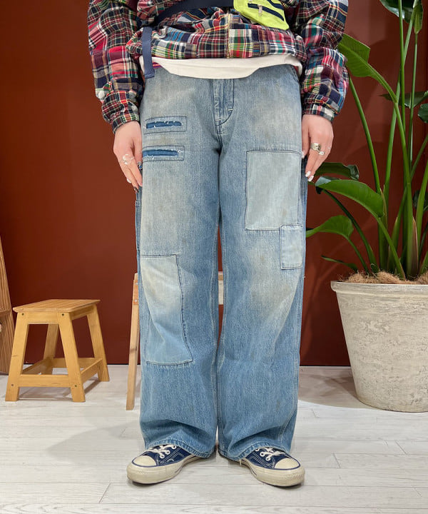 エノモト アミさんの「BEAMS WOMEN｜【別注】Lee / ダメージ & リペア ペインター パンツ」を使ったコーディネート