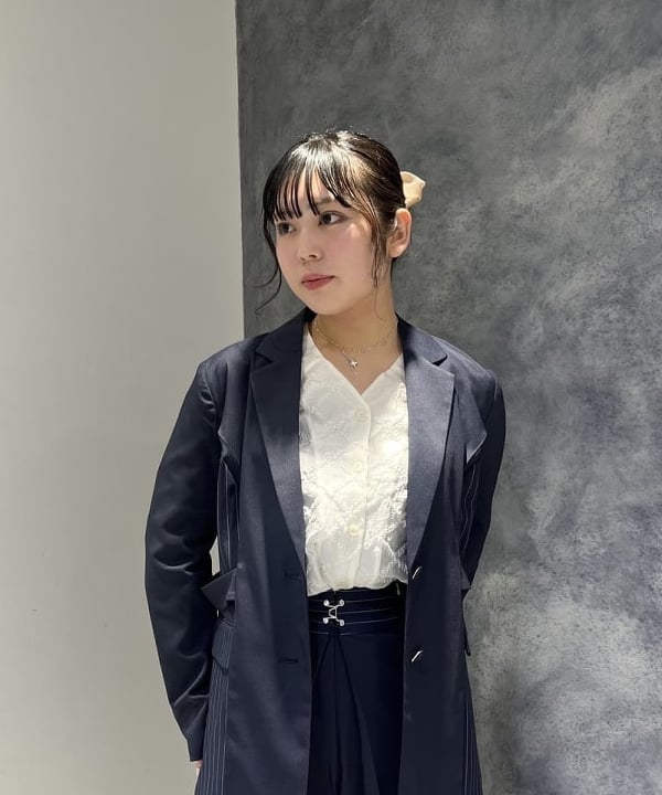 星野 真依さんの「BEAMS WOMEN｜RBS / サイド キリカエ ワイド パンツ」を使ったコーディネート
