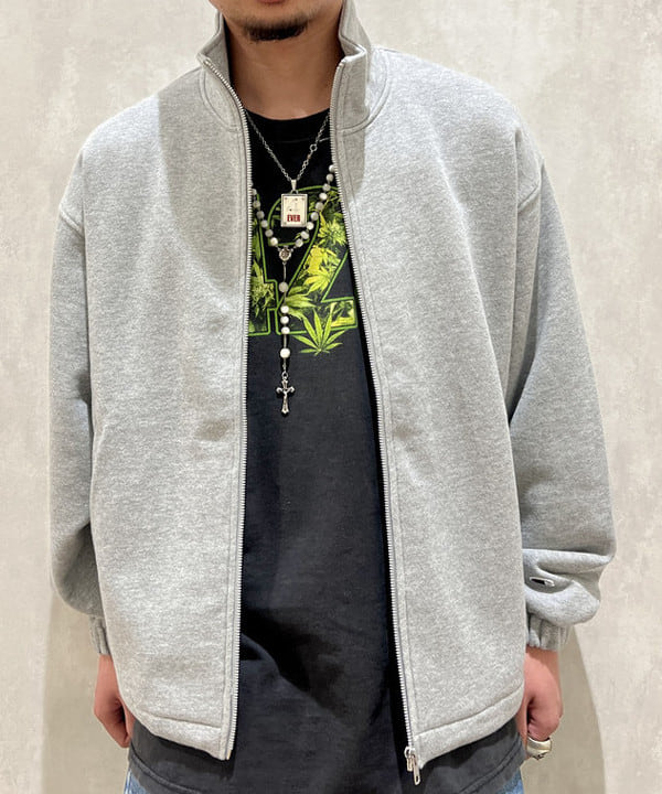 ムファサさんの「BEAMS WOMEN｜【別注】Champion / ジップ ジャケット」を使ったコーディネート