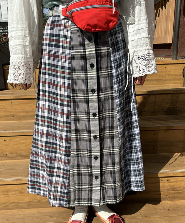 み　う　ちさんの「BEAMS WOMEN｜マドラス チェック クレイジー スカート」を使ったコーディネート