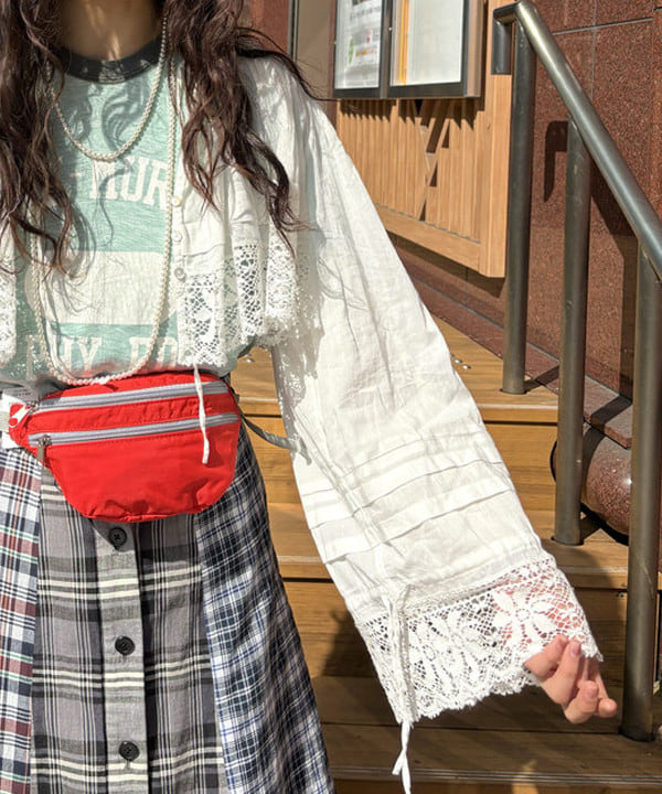 み　う　ちさんの「BEAMS WOMEN｜マドラス チェック クレイジー スカート」を使ったコーディネート