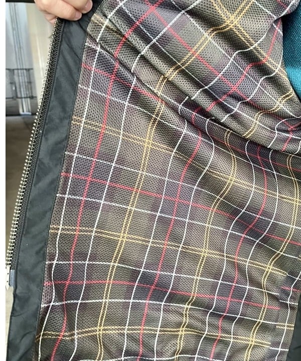 槙山 賢斗さんの「BEAMS WOMEN｜【別注】Barbour / BEDALE New Barbour Tech Classic Fit」を使ったコーディネート