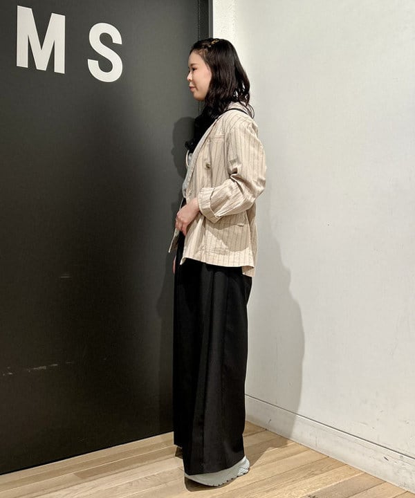 早川 萌子さんの「BEAMS WOMEN｜ピンストライプ ダブル ジャケット」を使ったコーディネート