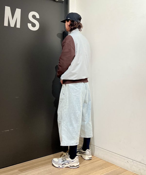 関澤 佑樹さんの「BEAMS WOMEN｜【別注】WILD THINGS / REVERSIBLE NYLON VEST」を使ったコーディネート
