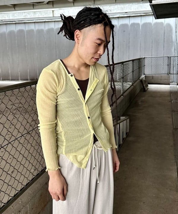 森 凌真さんの「BEAMS WOMEN｜maturely / シアー シャーリング カーディガン」を使ったコーディネート