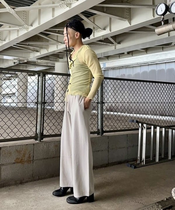 森 凌真さんの「BEAMS WOMEN｜maturely / シアー シャーリング カーディガン」を使ったコーディネート