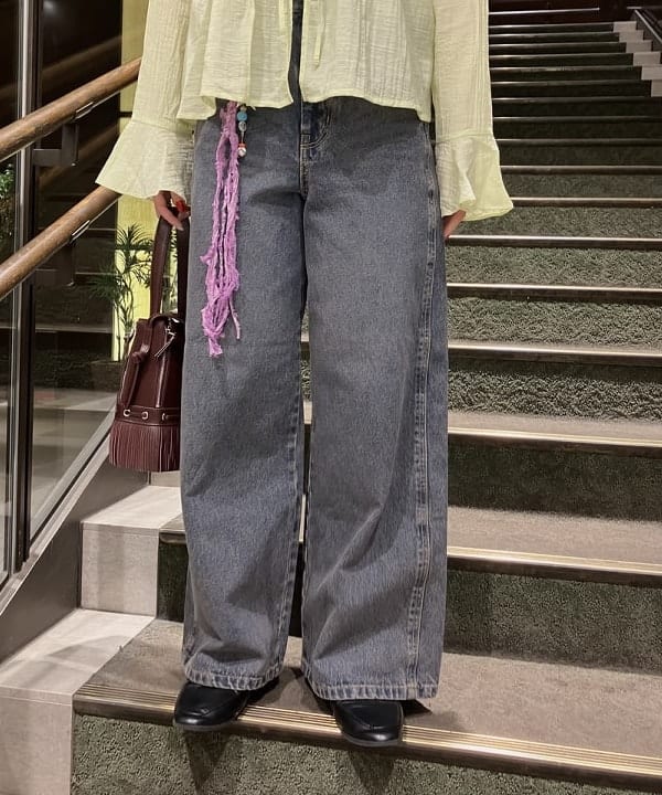 Hazukiさんの「BEAMS WOMEN｜オーバーダイ デニム パンツ」を使ったコーディネート