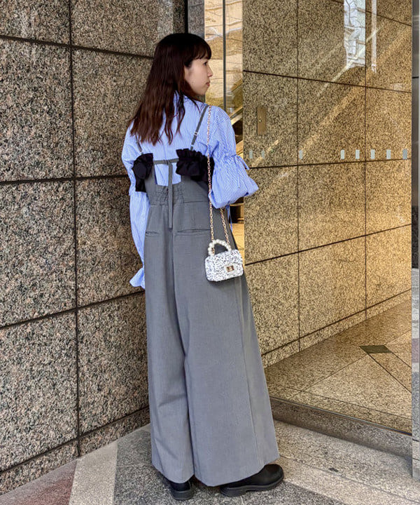 はやしあかねさんの「BEAMS WOMEN｜アーム リボン レギュラーカラー シャツ」を使ったコーディネート