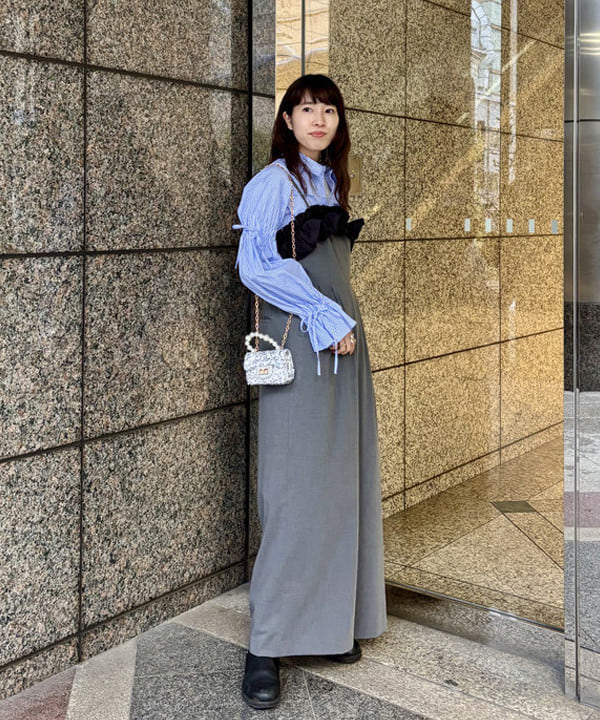 はやしあかねさんの「BEAMS WOMEN｜アーム リボン レギュラーカラー シャツ」を使ったコーディネート