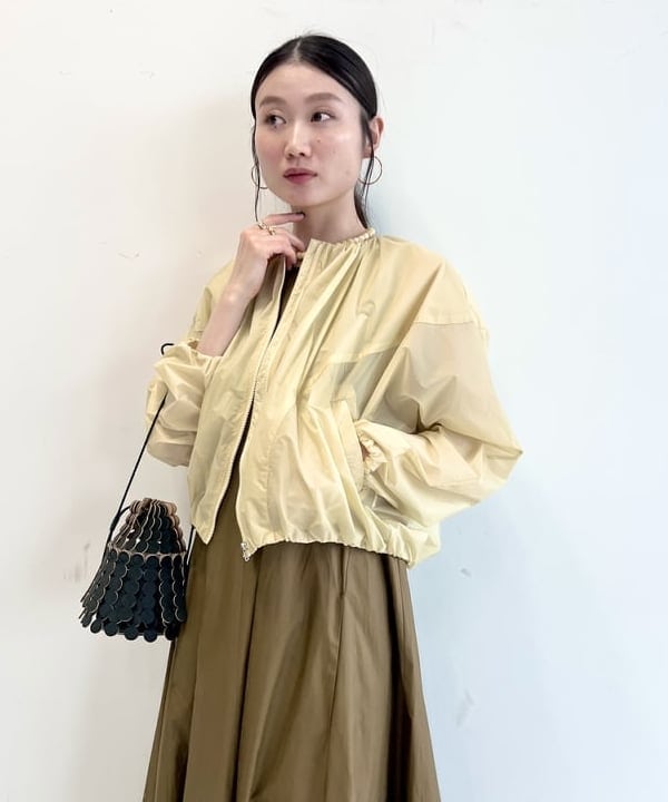 隈元 楓さんの「BEAMS WOMEN｜シアー ドルマン ジップブルゾン」を使ったコーディネート