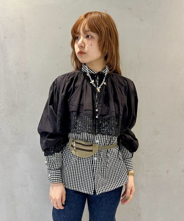 ナツハさんの「BEAMS WOMEN｜ヴィンテージ レース ブラウス」を使ったコーディネート