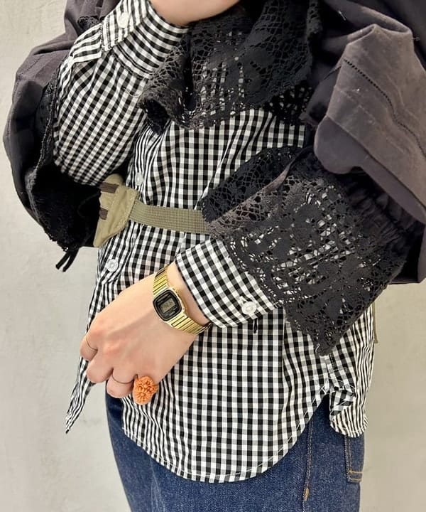 ナツハさんの「BEAMS WOMEN｜ヴィンテージ レース ブラウス」を使ったコーディネート