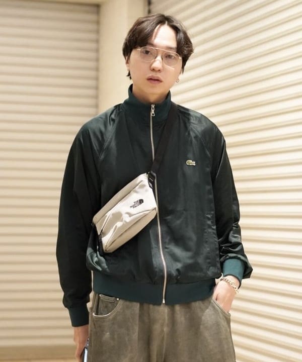 SUDOさんの「BEAMS WOMEN｜【別注】LACOSTE / サテンジャケット」を使ったコーディネート