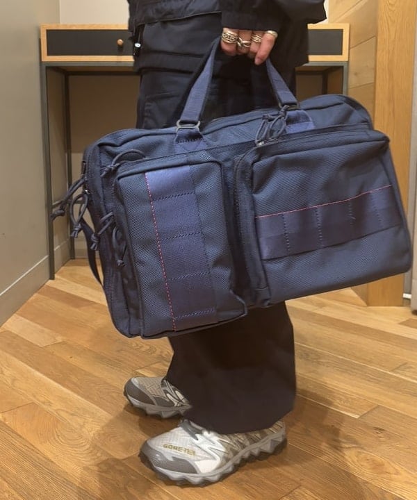 三宅 康平さんの「BEAMS WOMEN｜BRIEFING × BEAMS PLUS / 別注 NEO TRINITY LINER」を使ったコーディネート