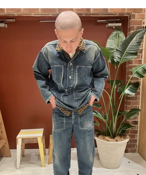 ディクソン 太陽さんの「BEAMS WOMEN｜【別注】BUZZ RICKSON’s / USED DENIM PULLOVER」を使ったコーディネート
