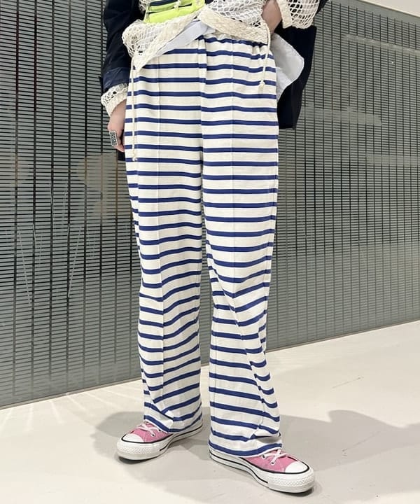 清水 彩乃さんの「BEAMS WOMEN｜ジャージー イージー パンツ」を使ったコーディネート